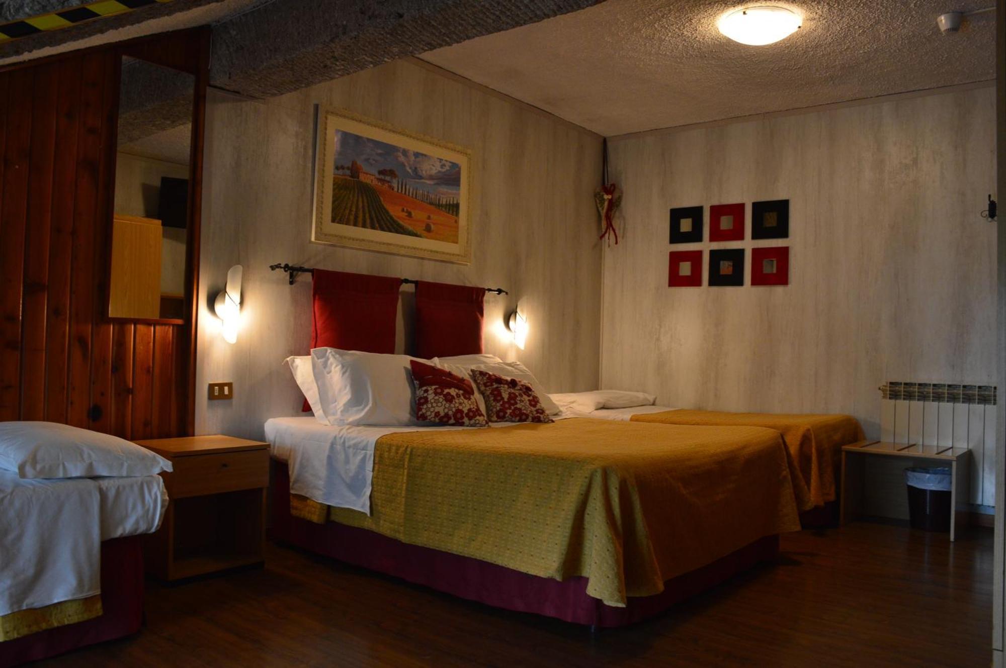 Albergo Sella - Monte Amiata Abbadia San Salvator Luaran gambar